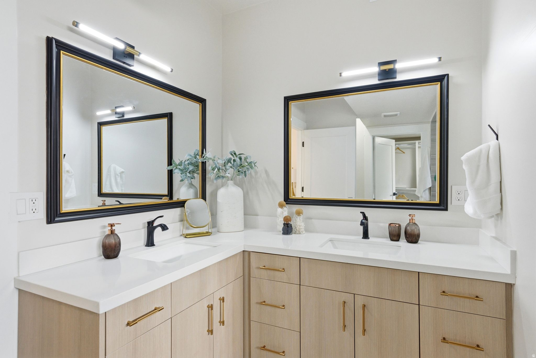 GILMER PARK - Residential