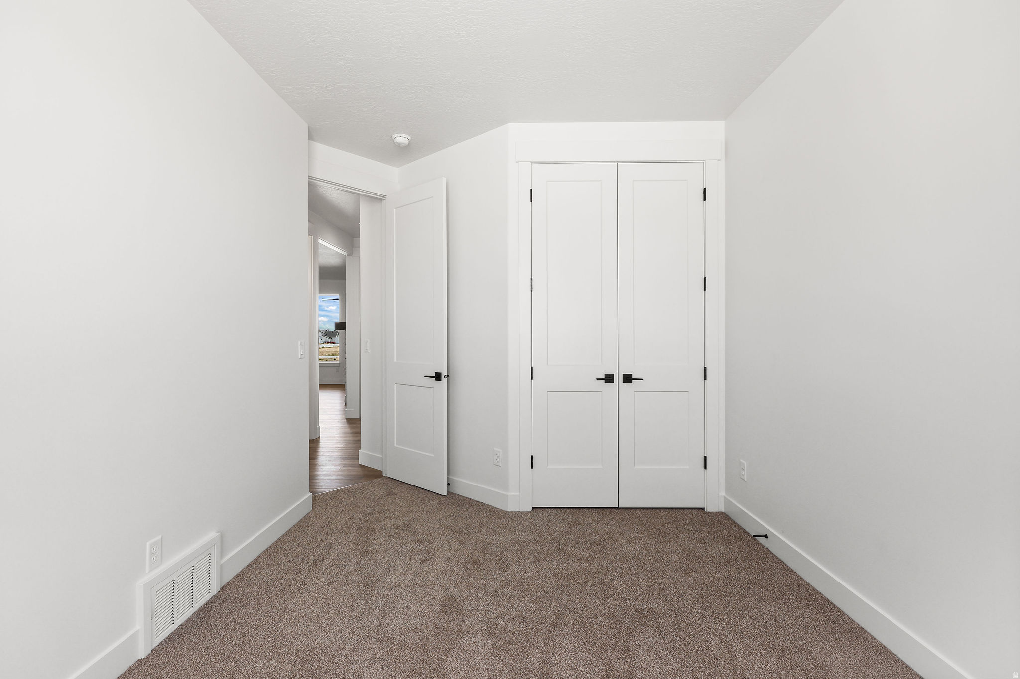 HAPPY DAYS - Residential