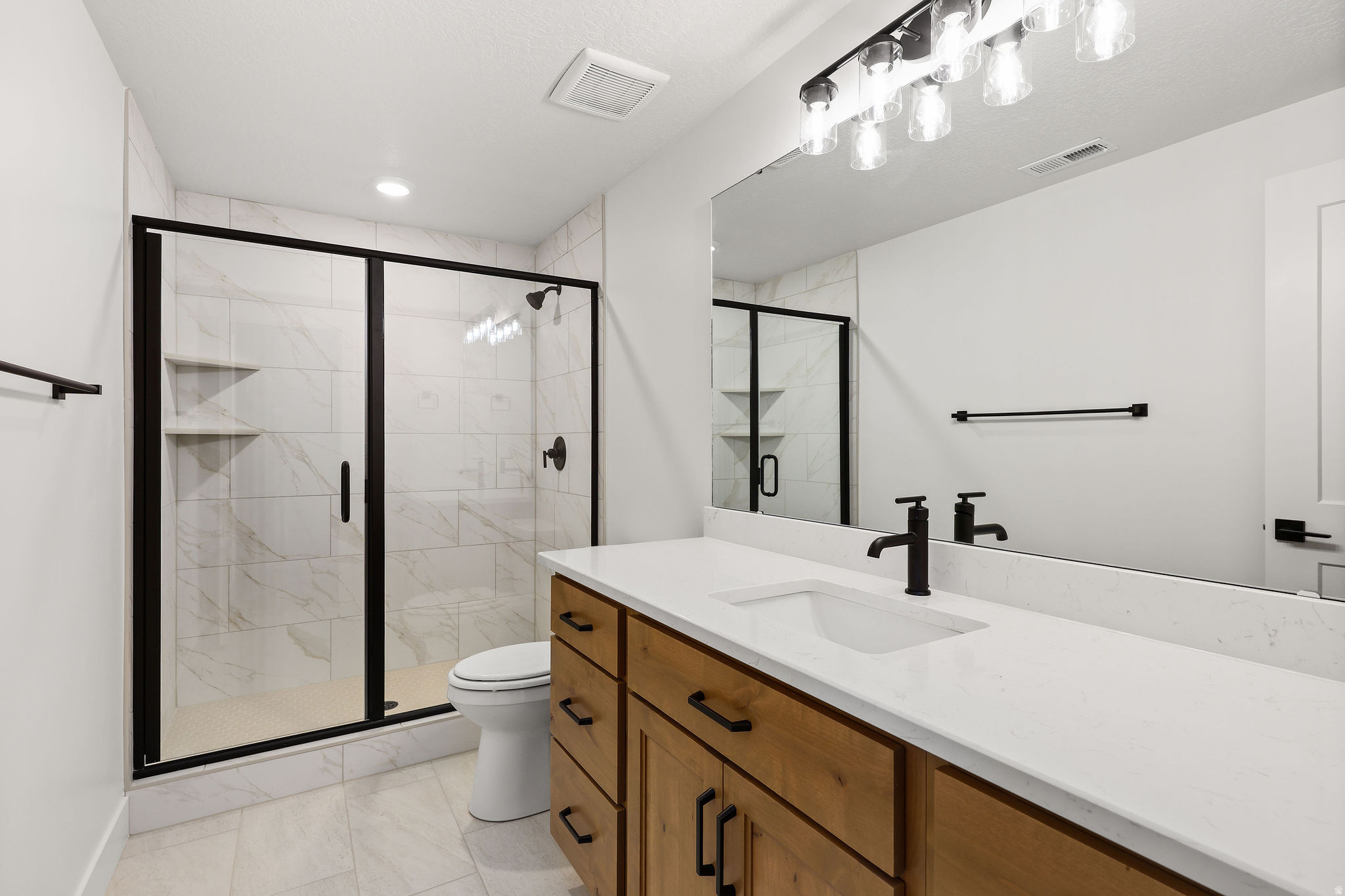 HAPPY DAYS - Residential