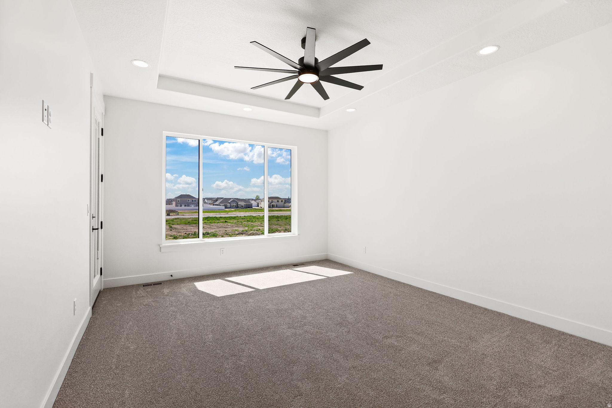 HAPPY DAYS - Residential