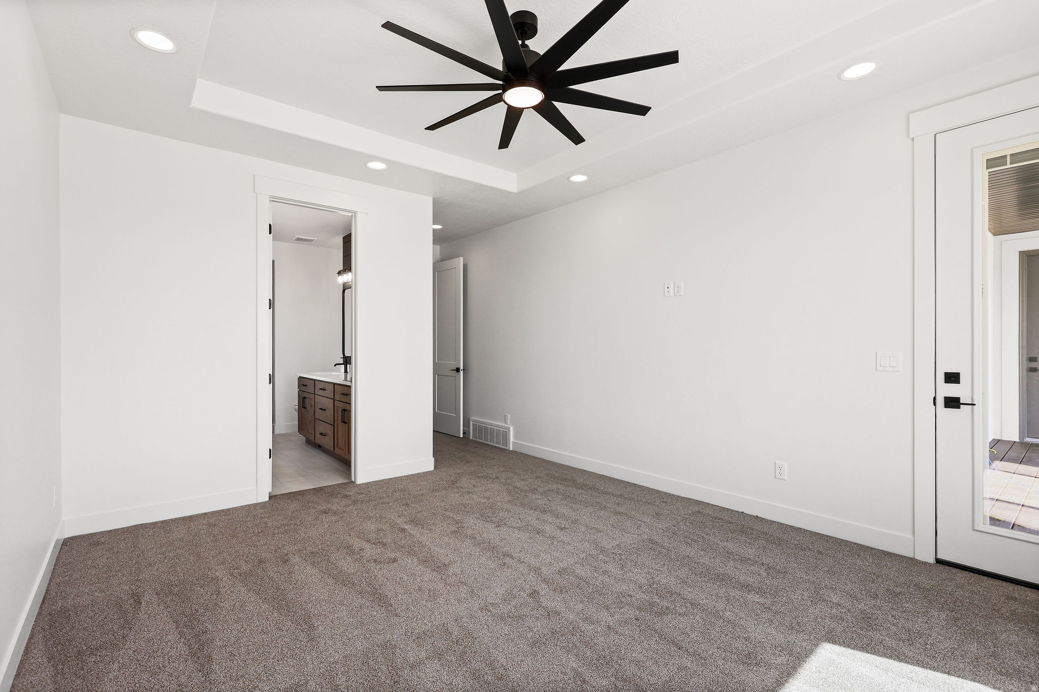 HAPPY DAYS - Residential