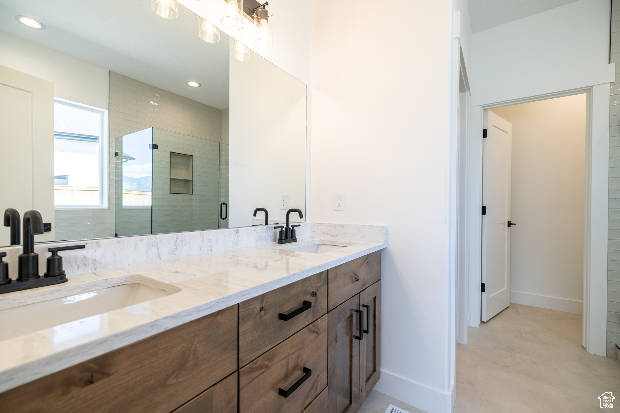 SUNNYSIDE ESTATES SUBDIVISION - Residential