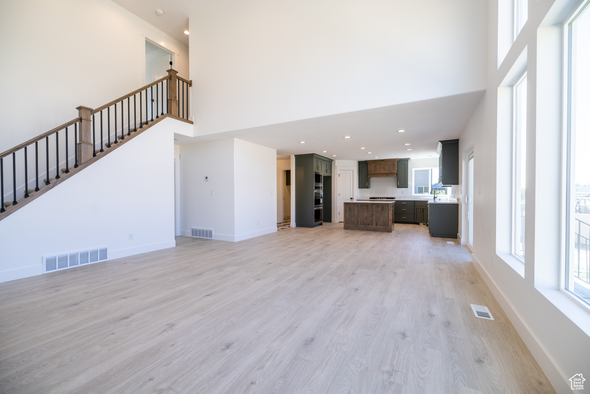 SUNNYSIDE ESTATES SUBDIVISION - Residential