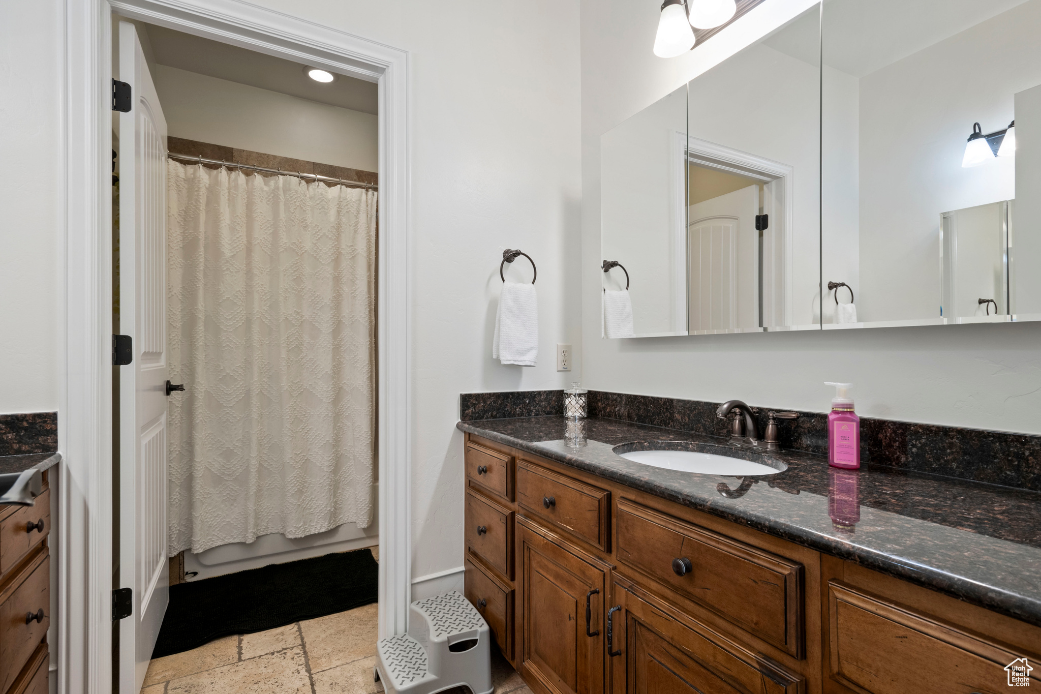 BISON RIDGE D - Residential