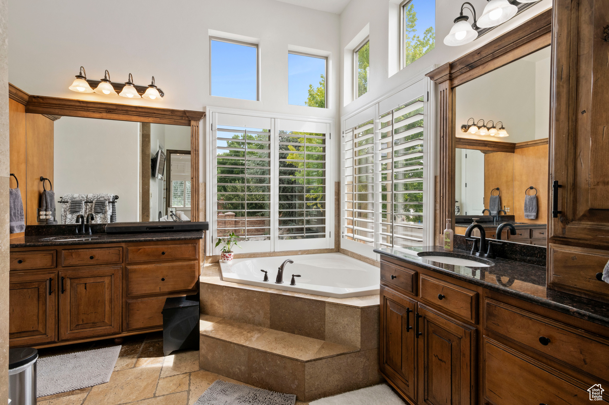 BISON RIDGE D - Residential