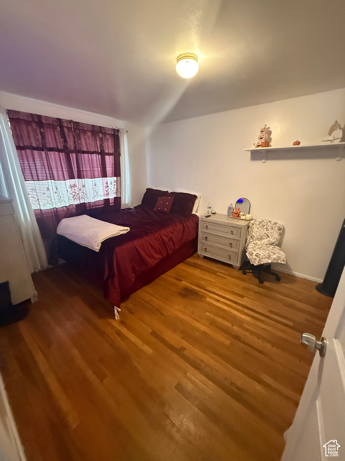 HILLSDALE SUB - Residential Income