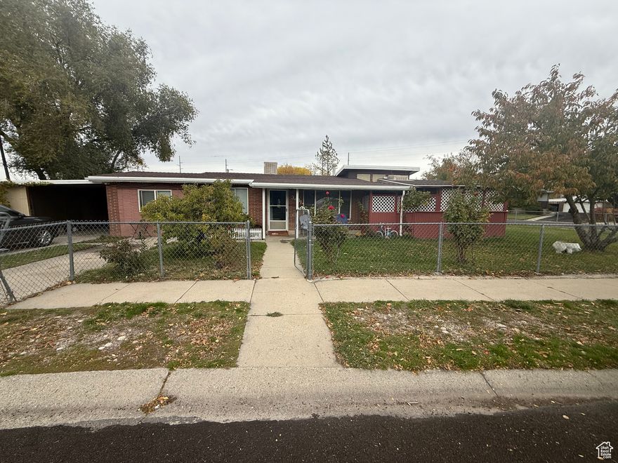 Very clean duplex in a prime rental location.  Close to shopping centers, hospitals, just minutes from on and off the freeway entrances and much more.  This duplex has been with the same owners for 20+ years has been very well maintained.  Current renters on both sides have been there for well over 10 years.