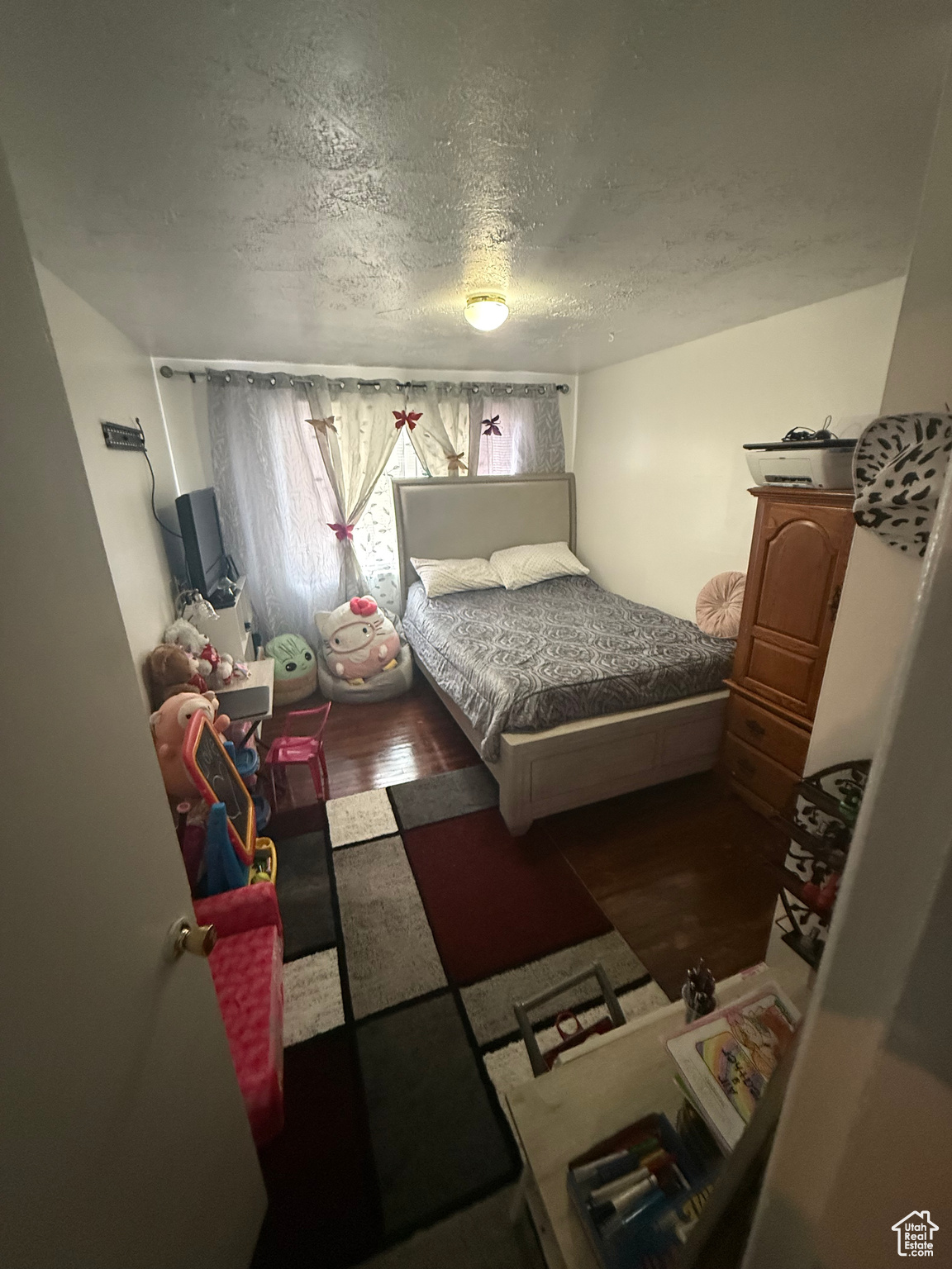 HILLSDALE SUB - Residential Income