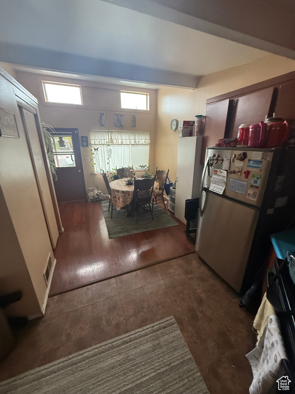 HILLSDALE SUB - Residential Income