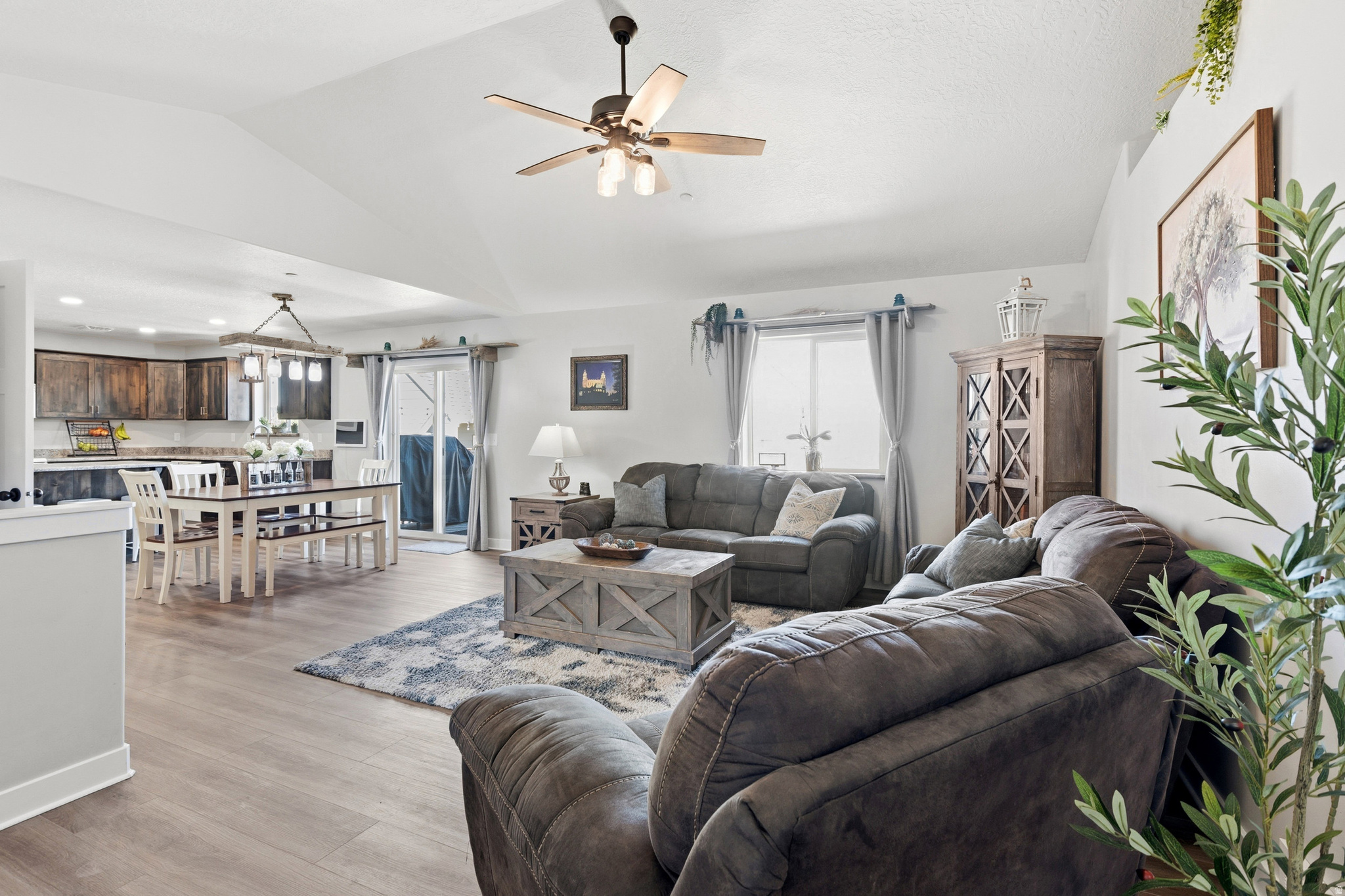 ELK RIDGE MEADOWS PHASE 1 - Residential