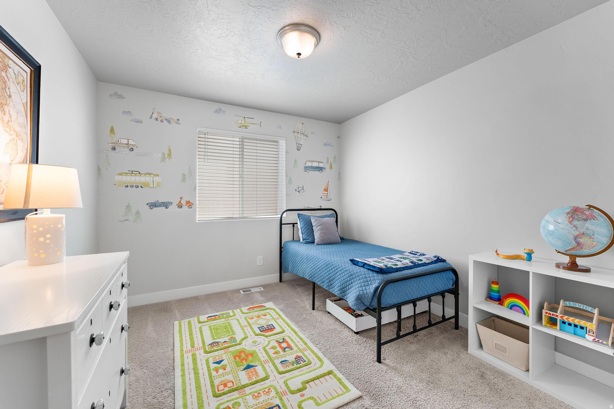 EDGEWATER PARK - Residential