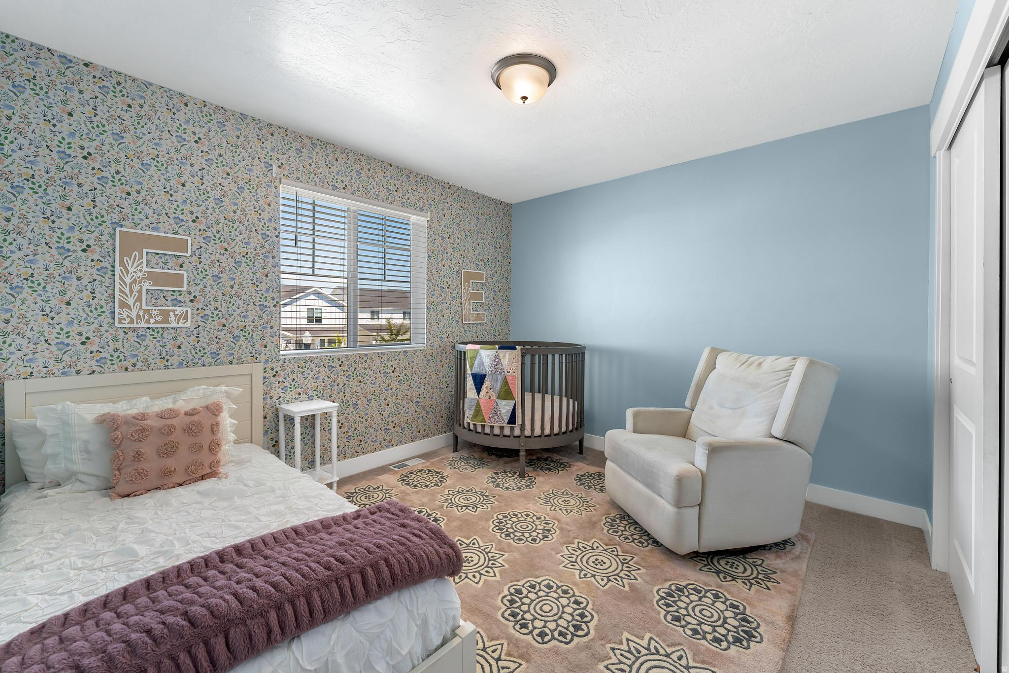 EDGEWATER PARK - Residential