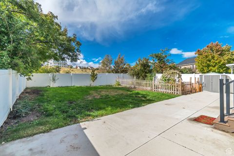 Tiny photo for 10896 S POPLAR BROOK PL, South Jordan, UT 84009 (MLS # 2118003)