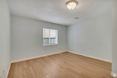 Tiny photo for 10896 S POPLAR BROOK PL, South Jordan, UT 84009 (MLS # 2118003)