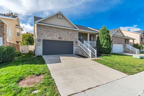 Tiny photo for 10896 S POPLAR BROOK PL, South Jordan, UT 84009 (MLS # 2118003)