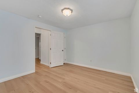 Tiny photo for 10896 S POPLAR BROOK PL, South Jordan, UT 84009 (MLS # 2118003)
