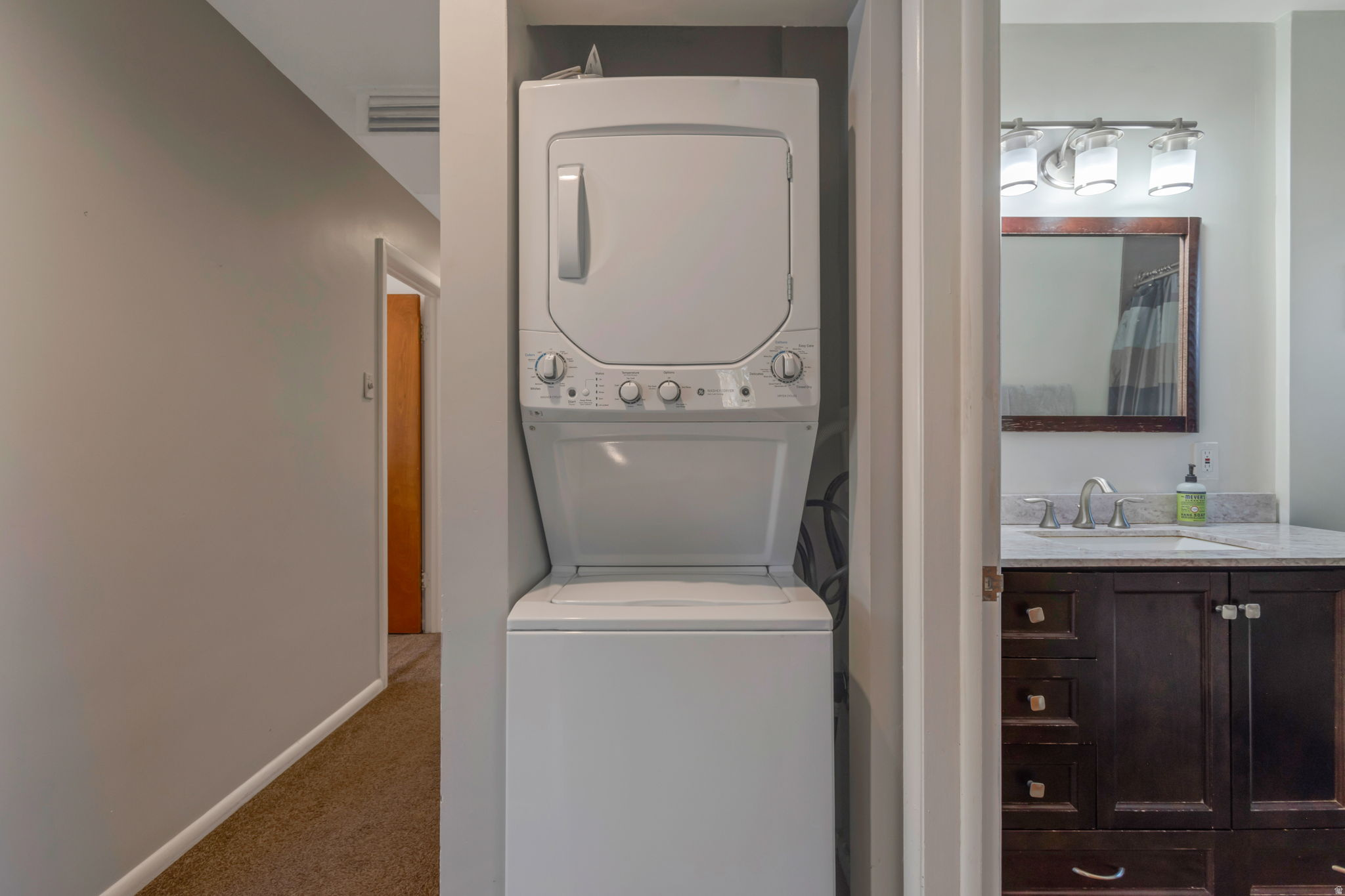 HIGHLAND PARK - Residential Income