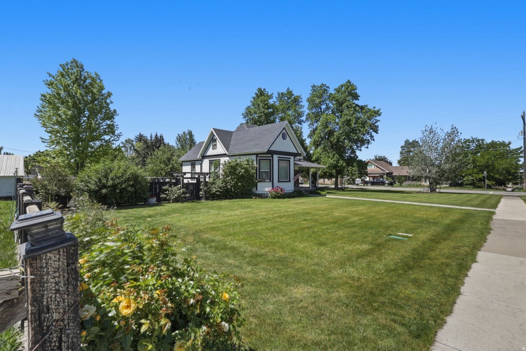 Photo of 294 W 100 N, Smithfield, UT 84335 (MLS # 2164637)