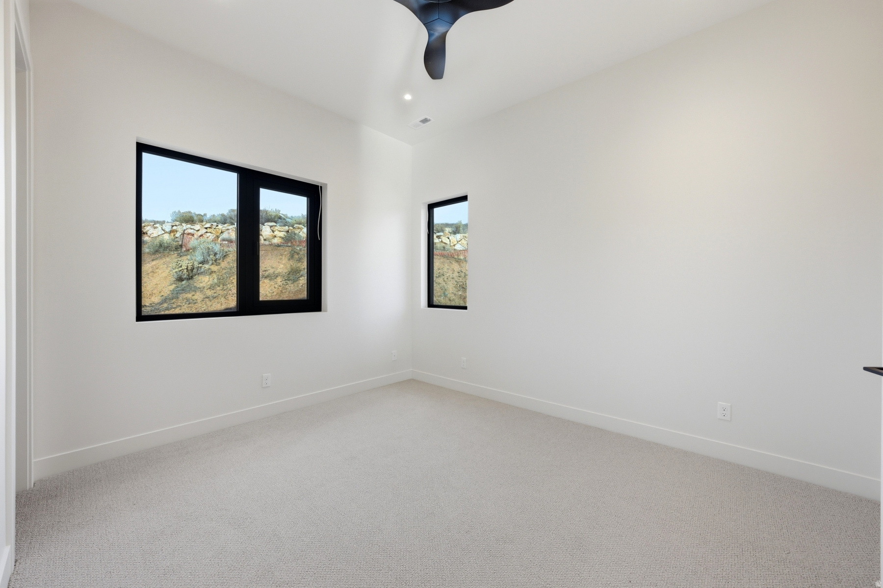 HIDEOUT CANYON - Residential