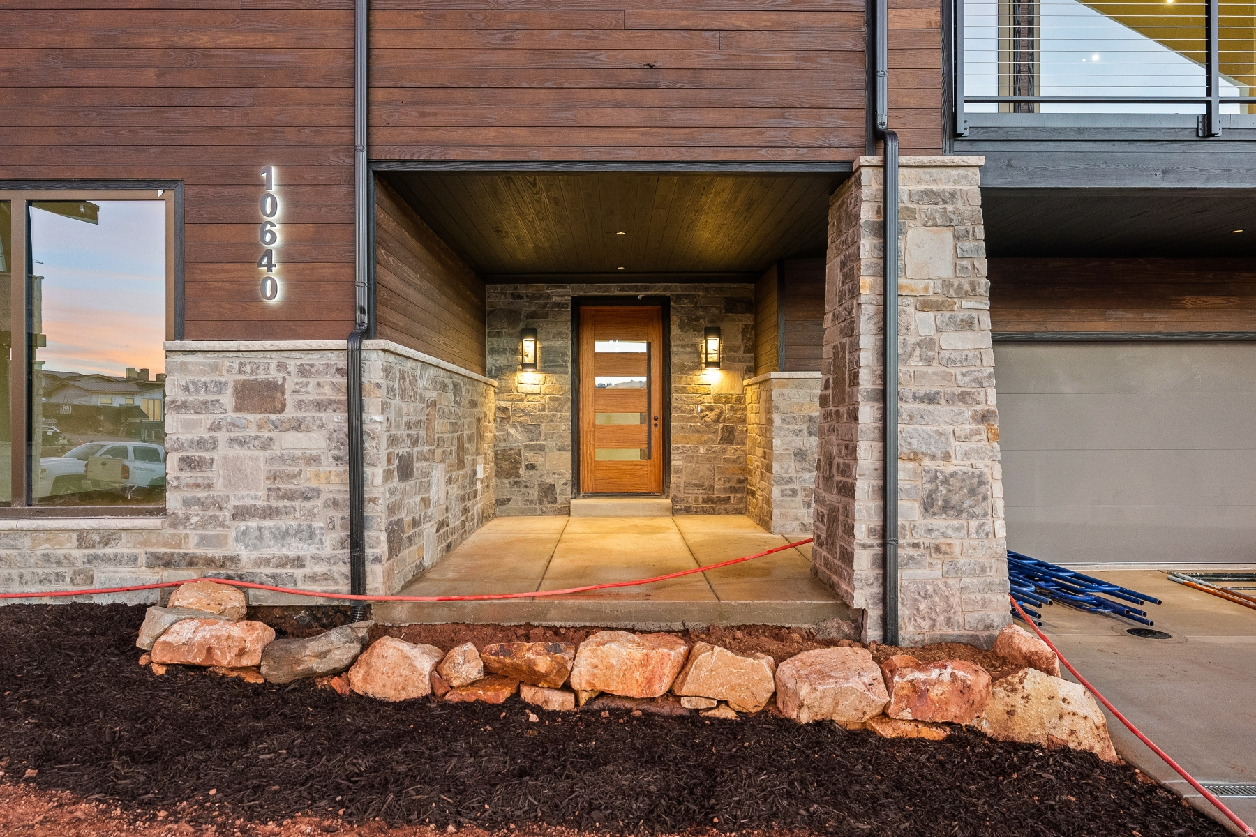 HIDEOUT CANYON - Residential