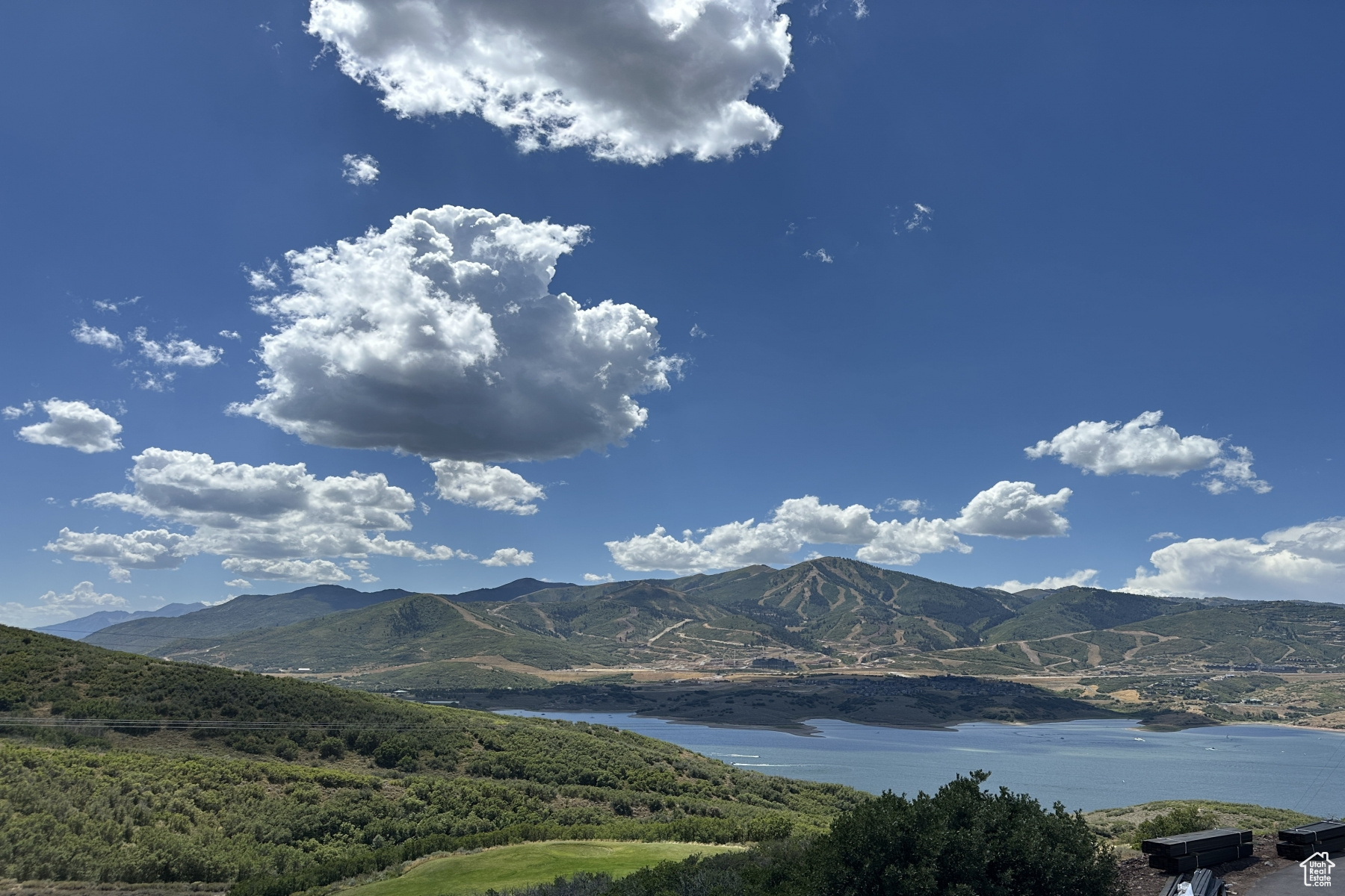 HIDEOUT CANYON - Residential