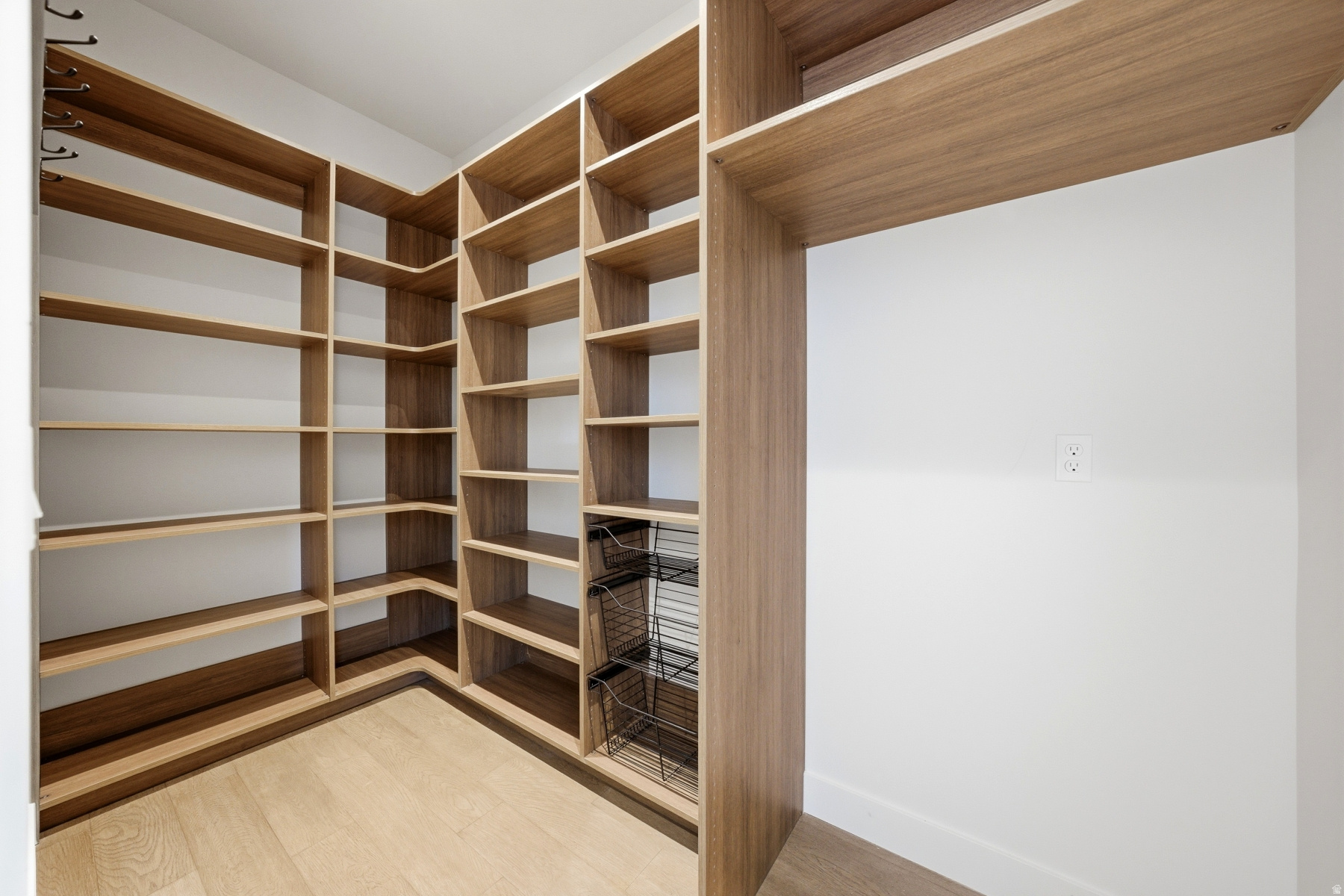 HIDEOUT CANYON - Residential