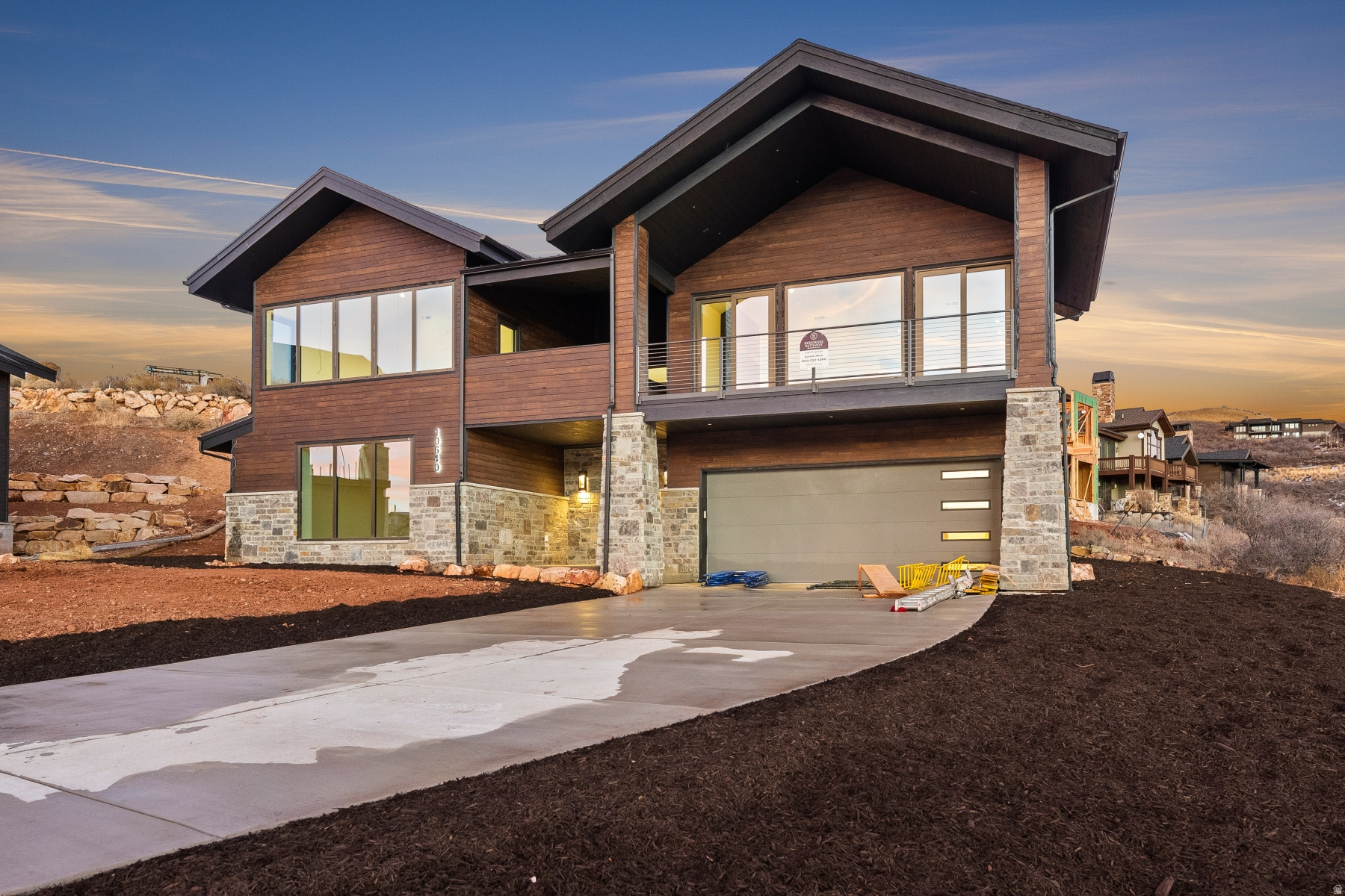 HIDEOUT CANYON - Residential