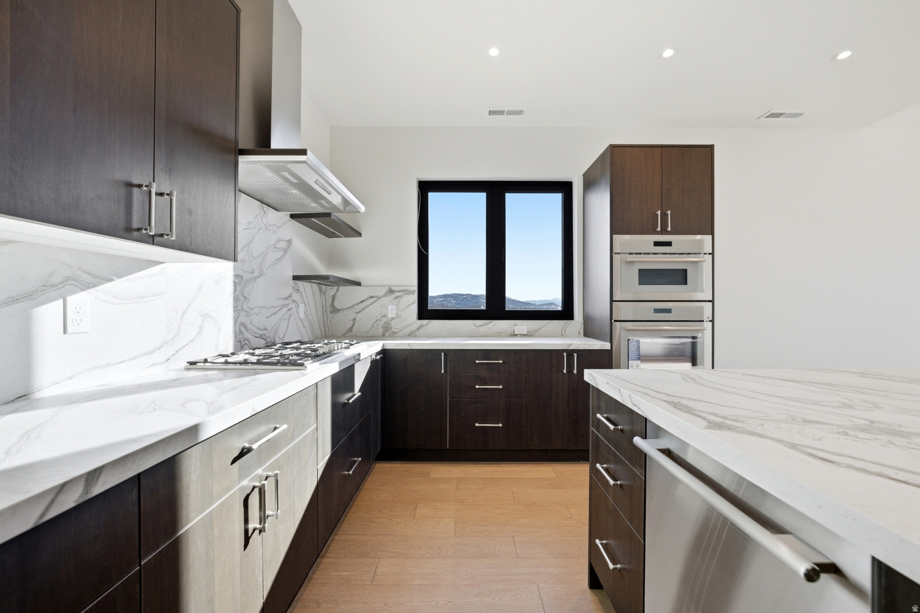 HIDEOUT CANYON - Residential