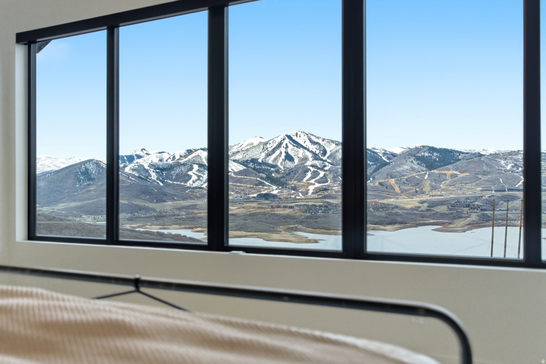 HIDEOUT CANYON - Residential