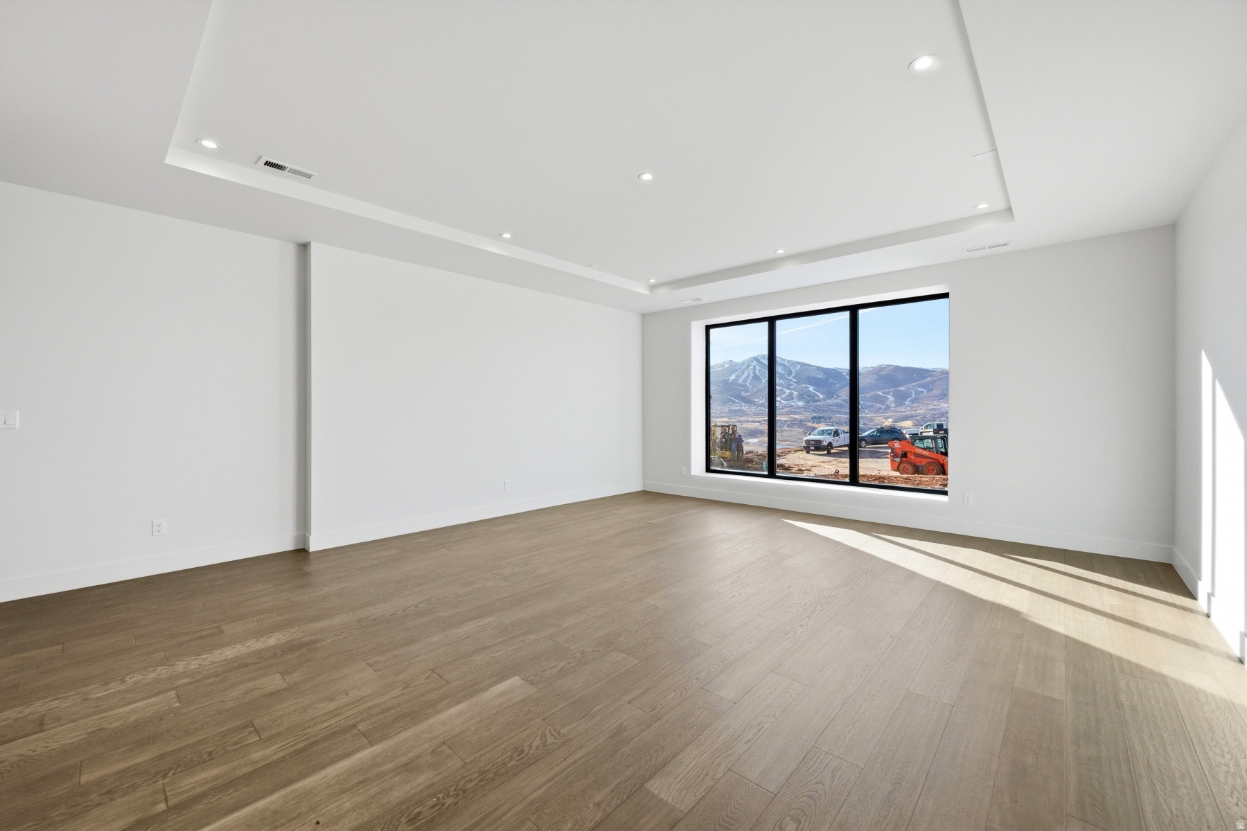 HIDEOUT CANYON - Residential