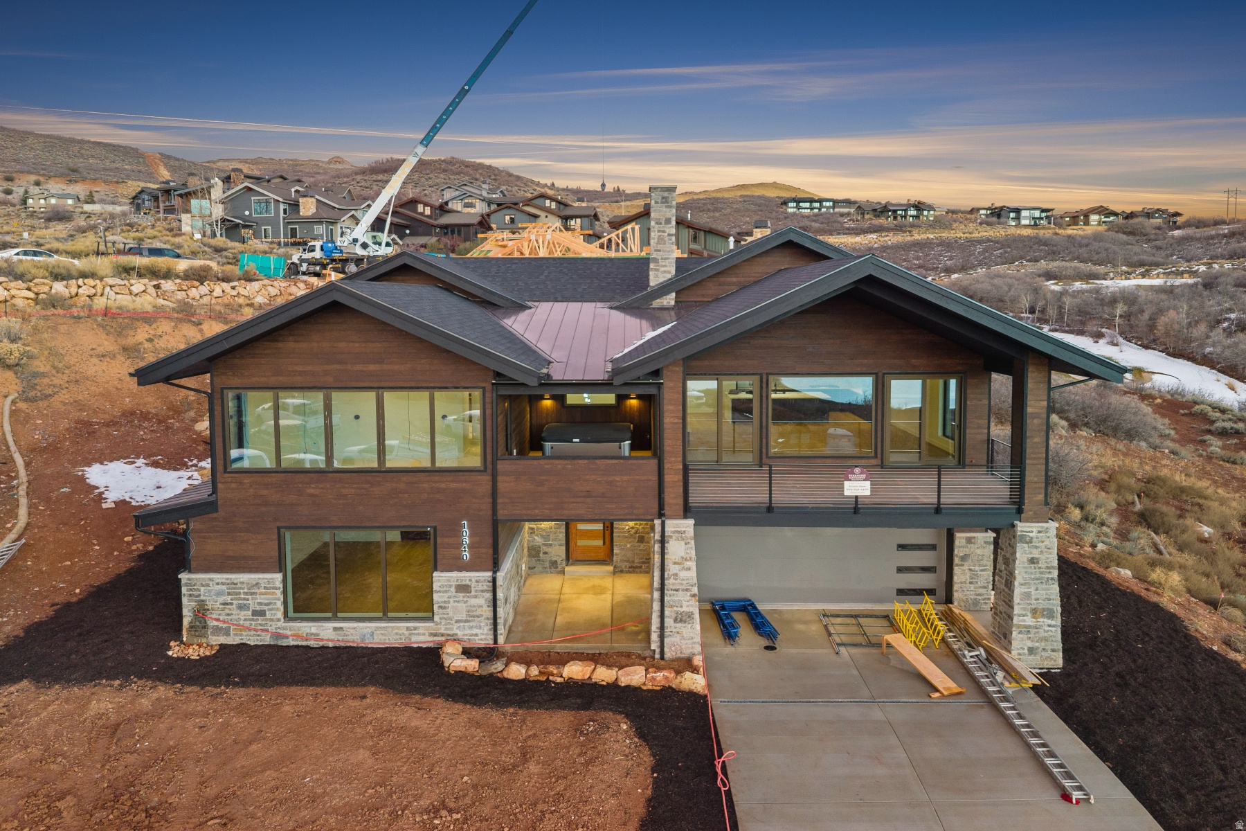 HIDEOUT CANYON - Residential