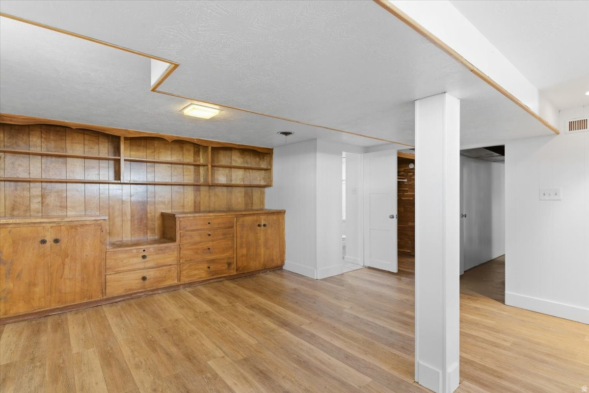 NOB HILL - Residential