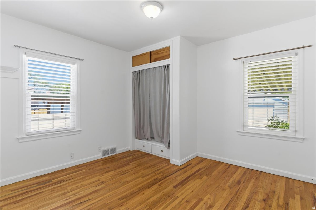 NOB HILL - Residential