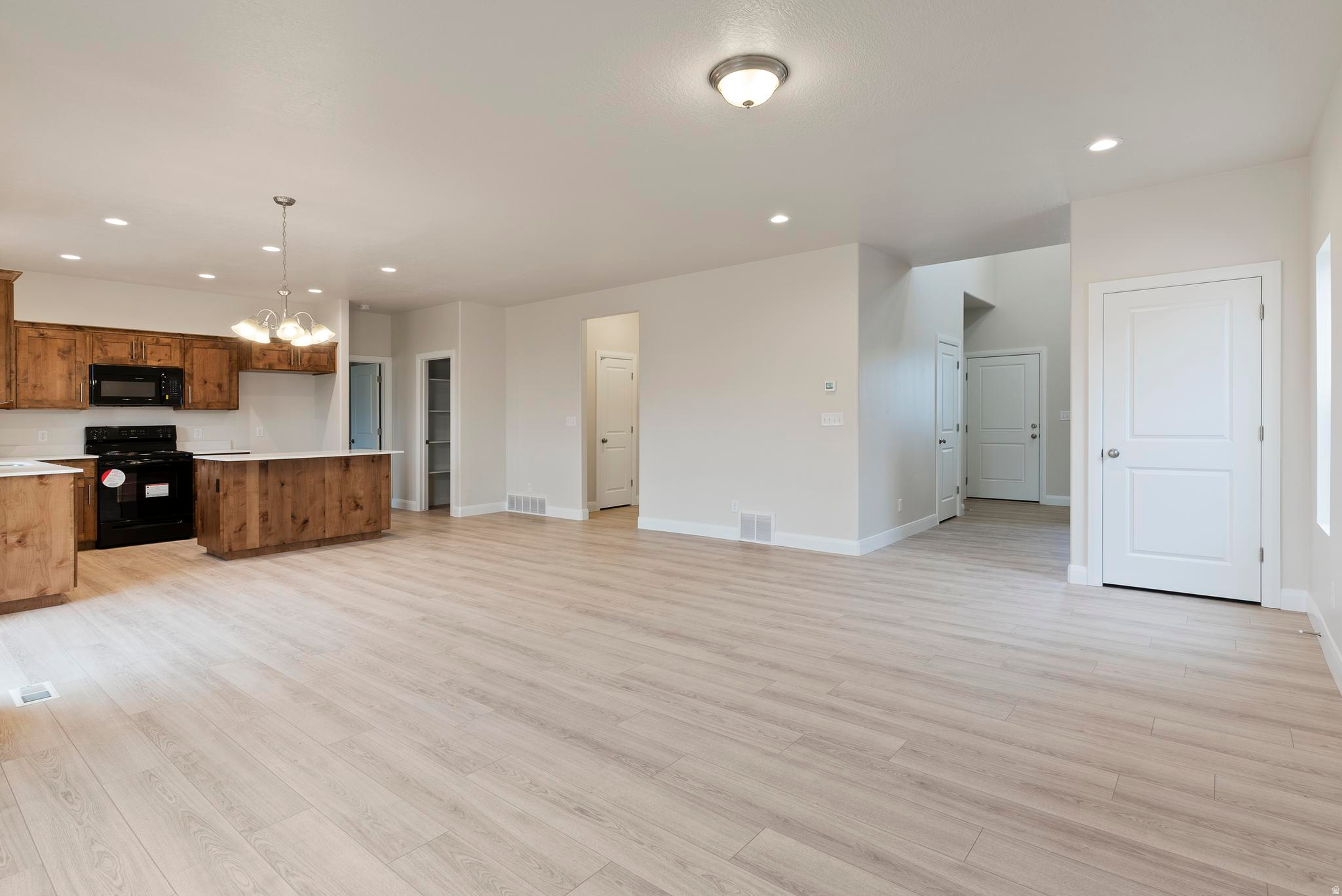 SUMMIT RIDGE THE HILLS - Residential