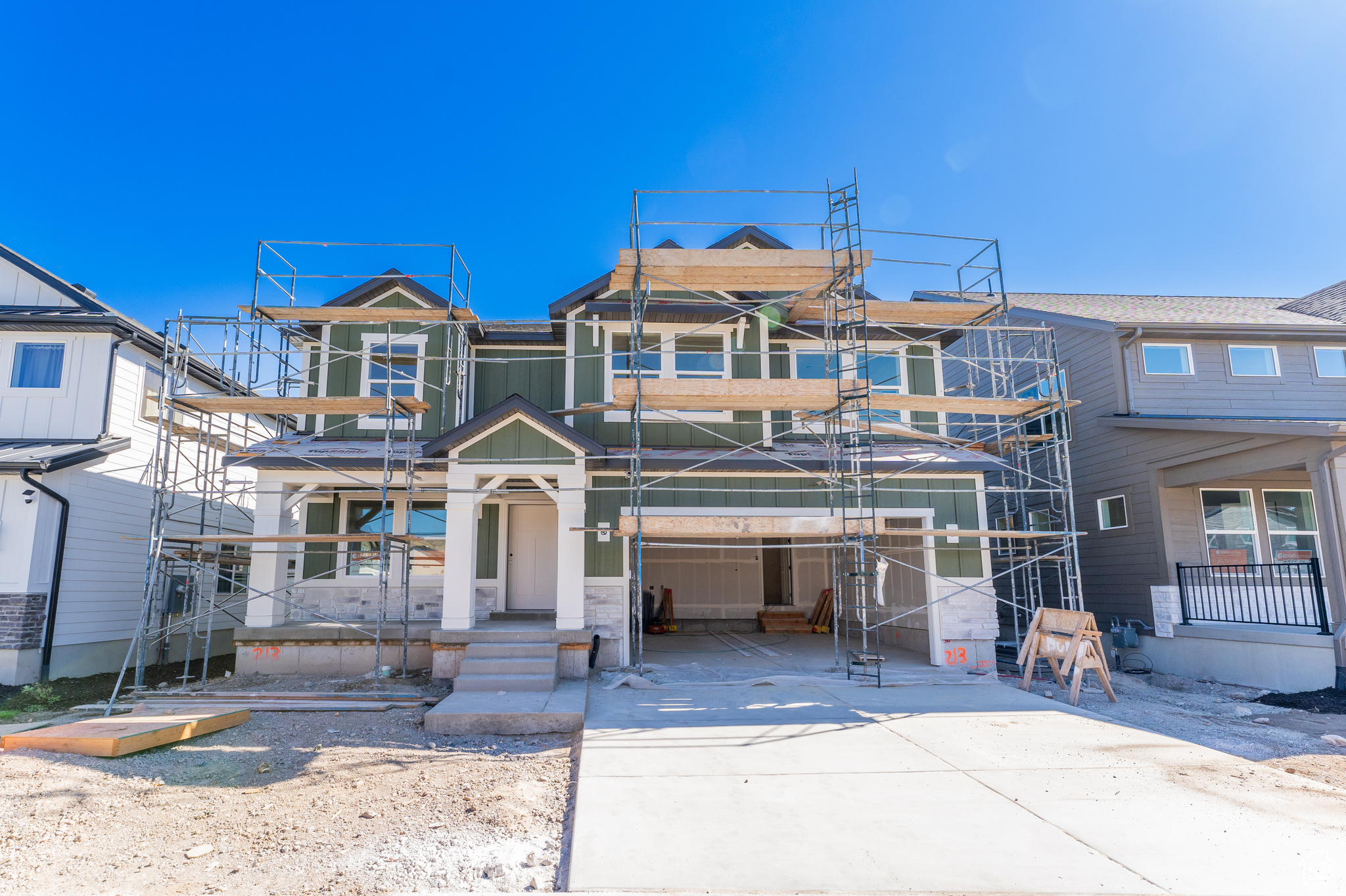 RIVER POINT - Residential