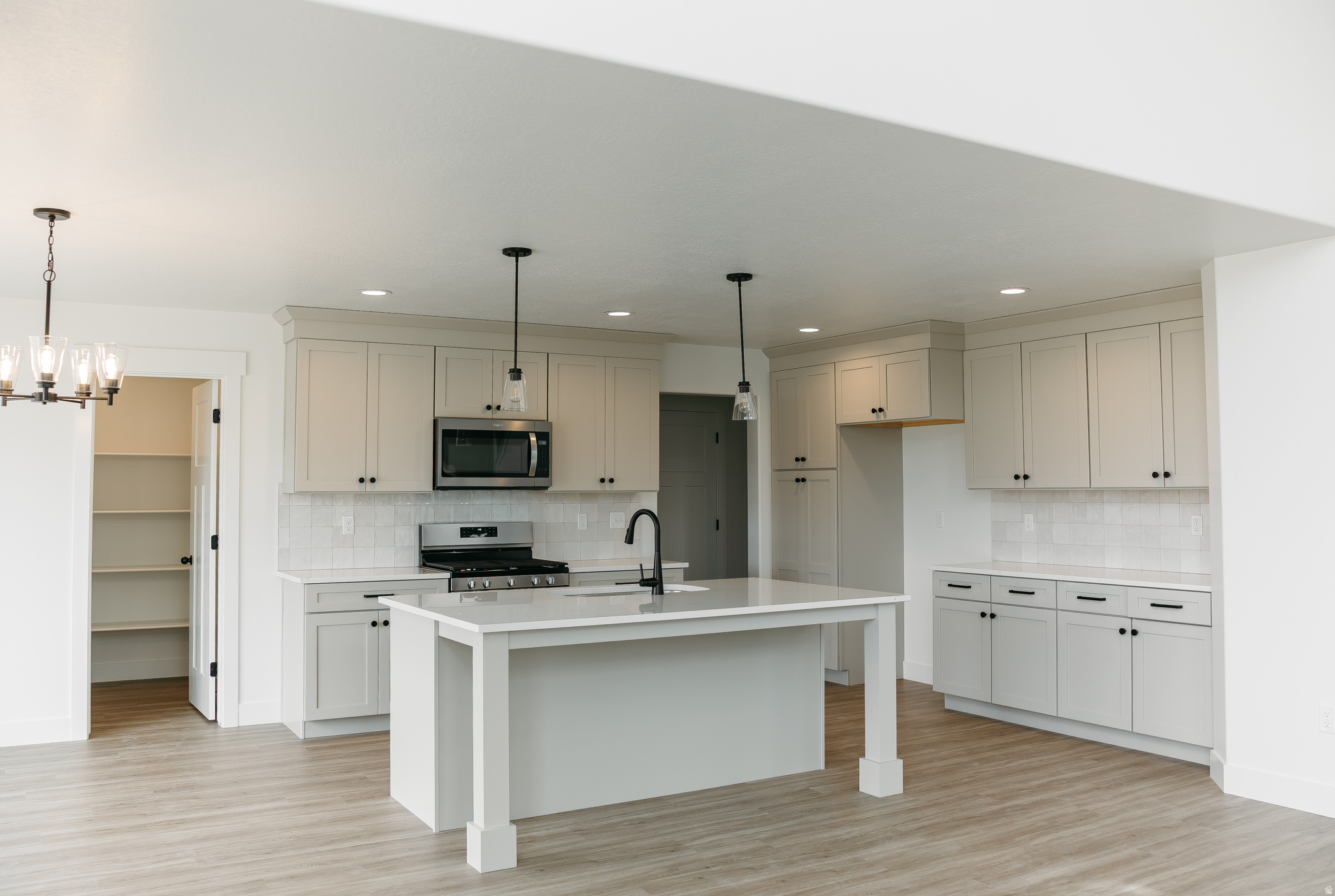 RIVER POINT - Residential