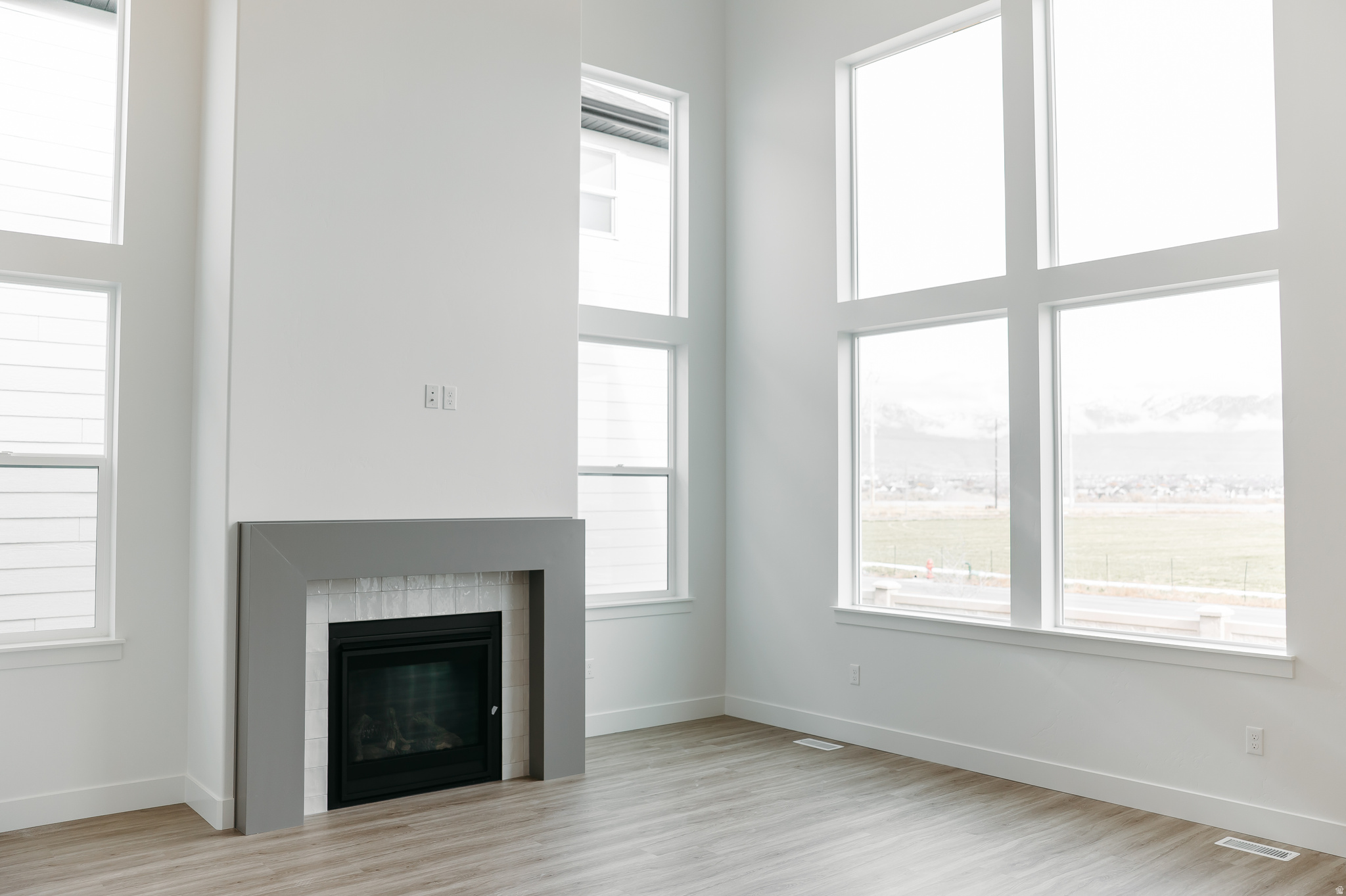 RIVER POINT - Residential