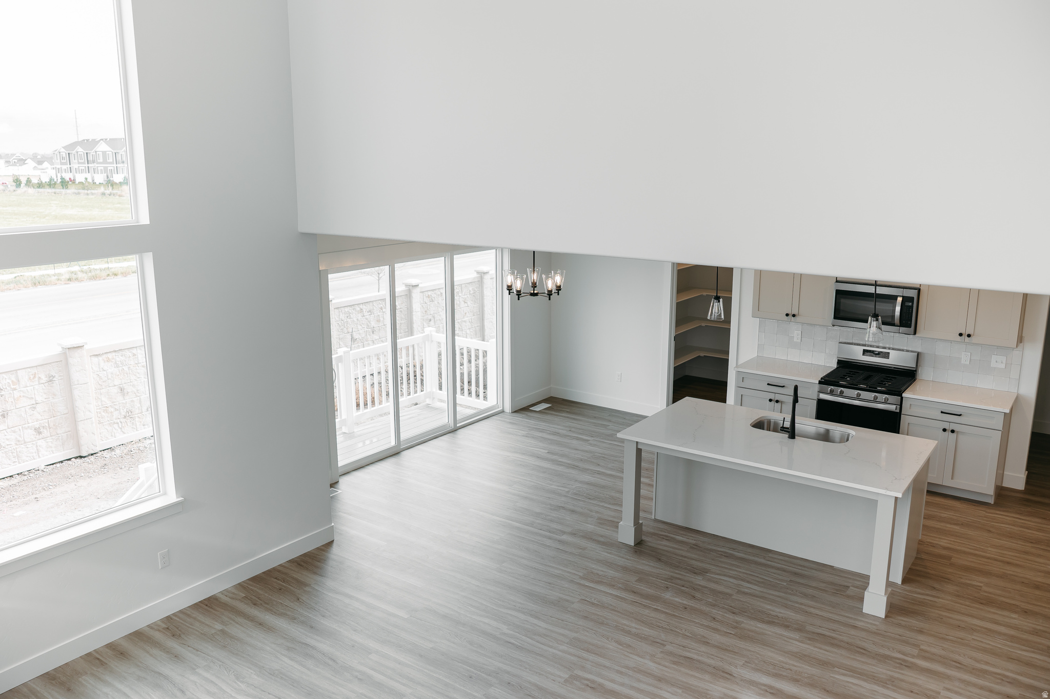 RIVER POINT - Residential