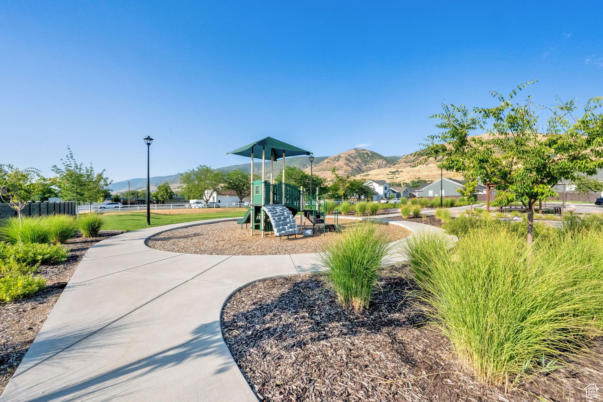 SHEFFIELD DOWNS - Residential