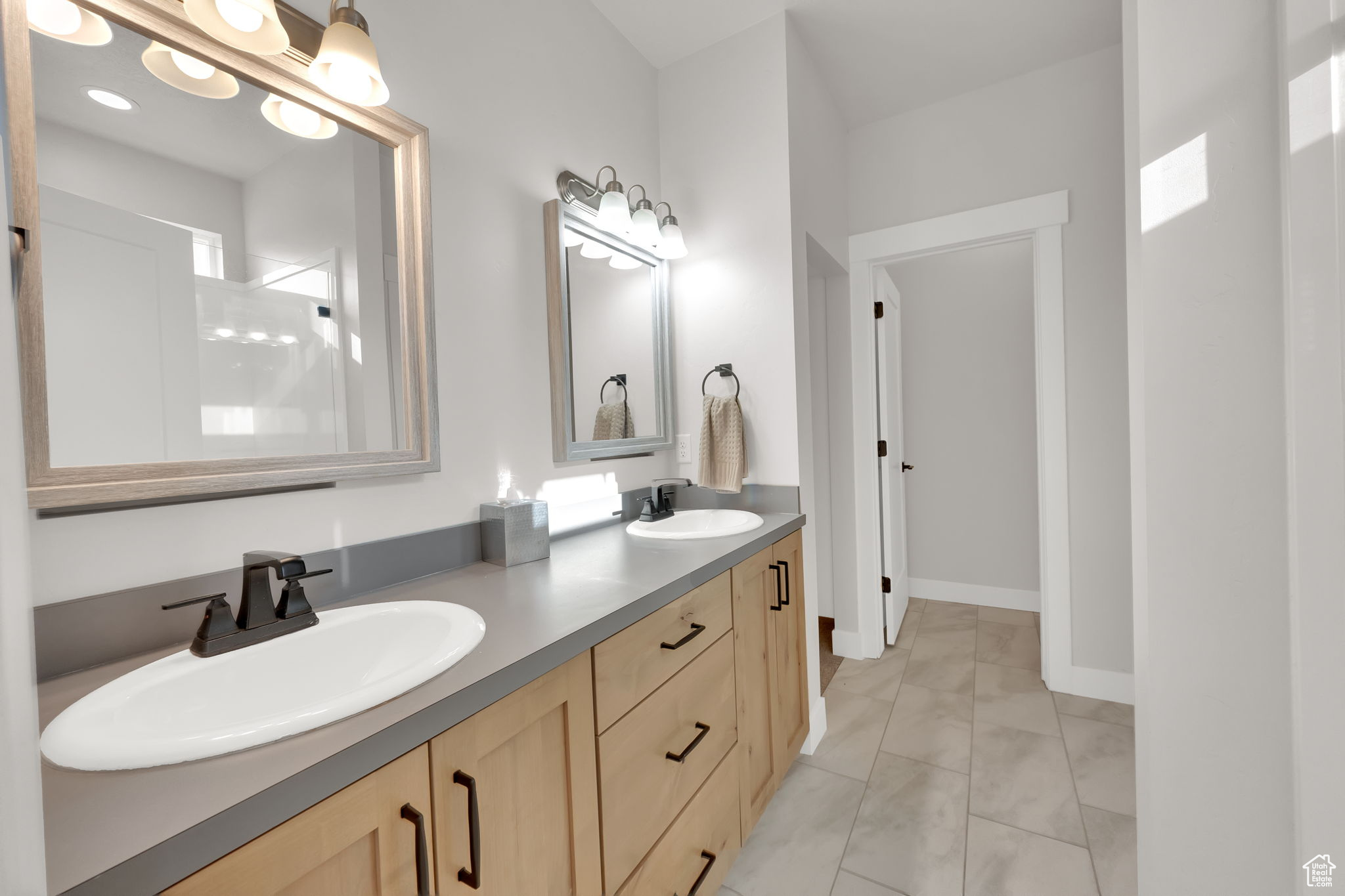 SHEFFIELD DOWNS - Residential