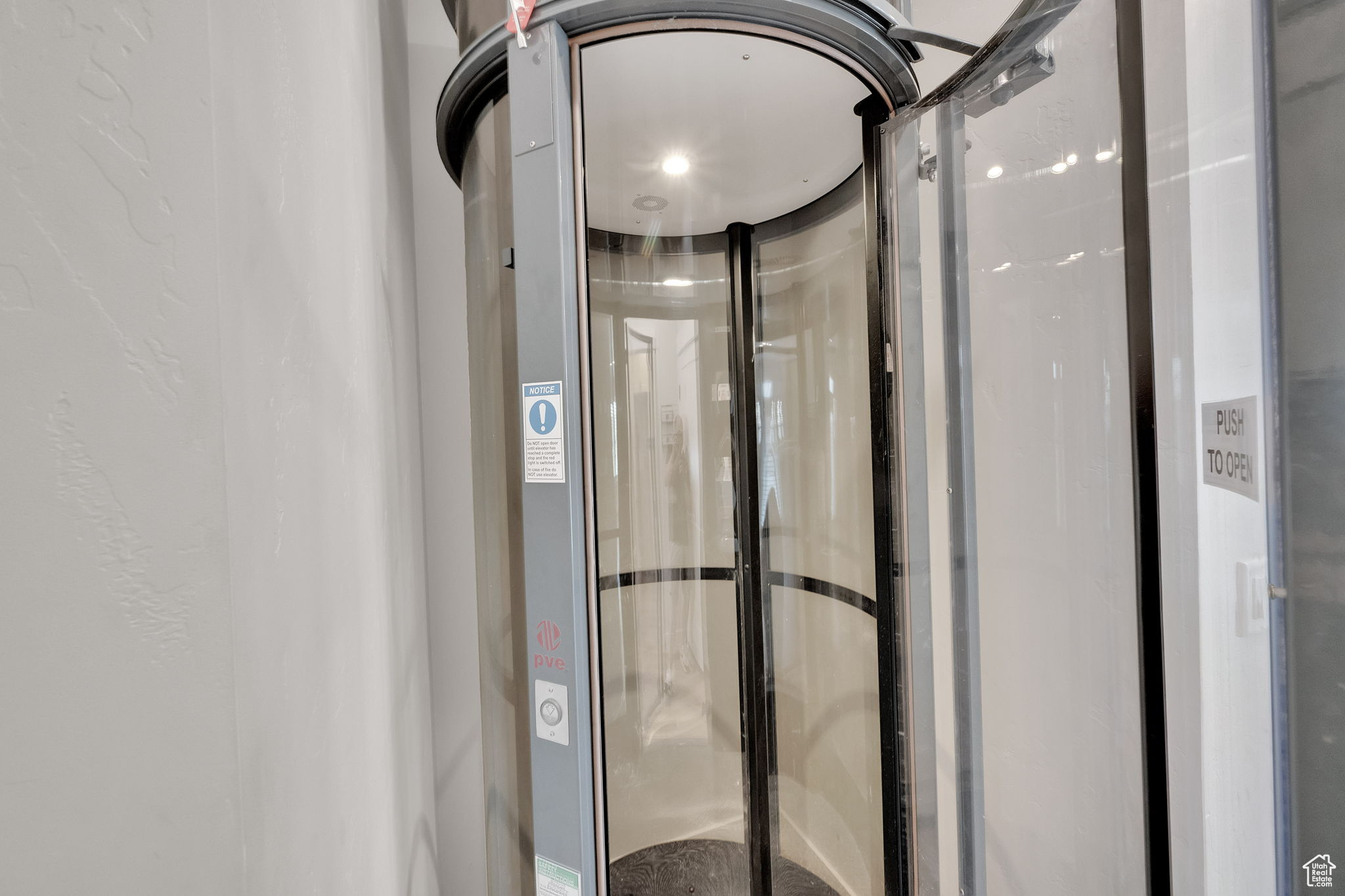 SHEFFIELD DOWNS - Residential