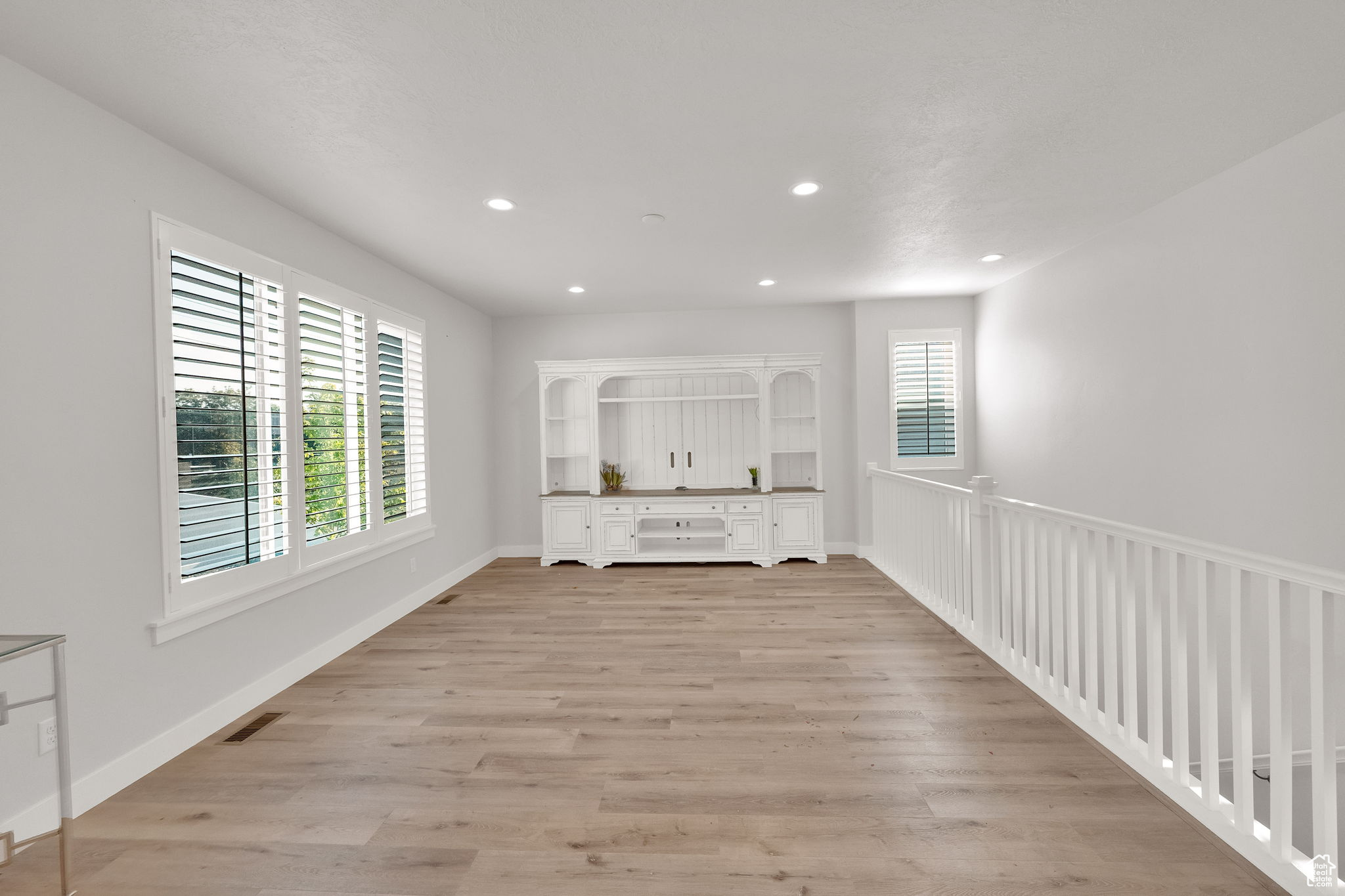 SHEFFIELD DOWNS - Residential