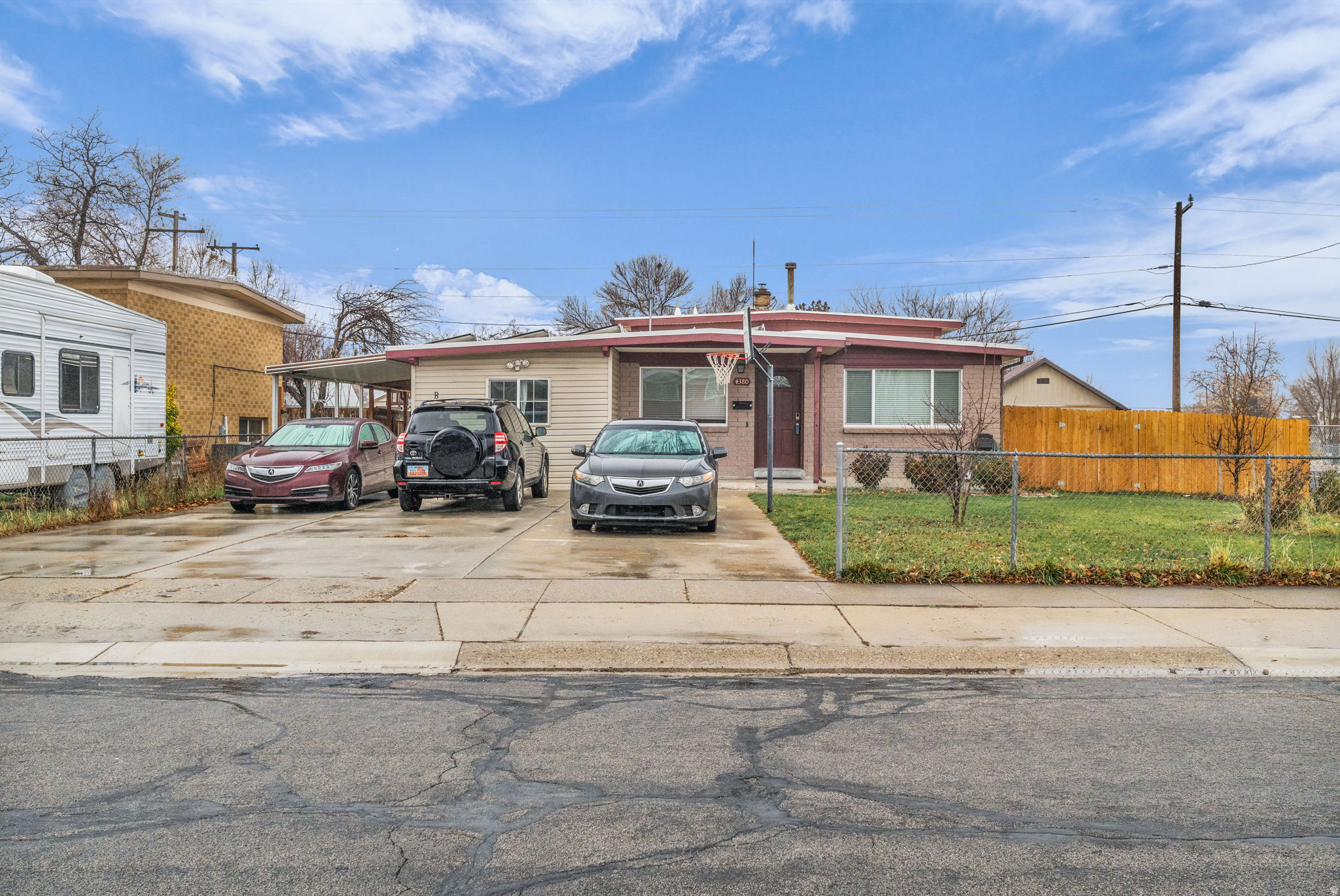 MEADOWBROOK - Residential