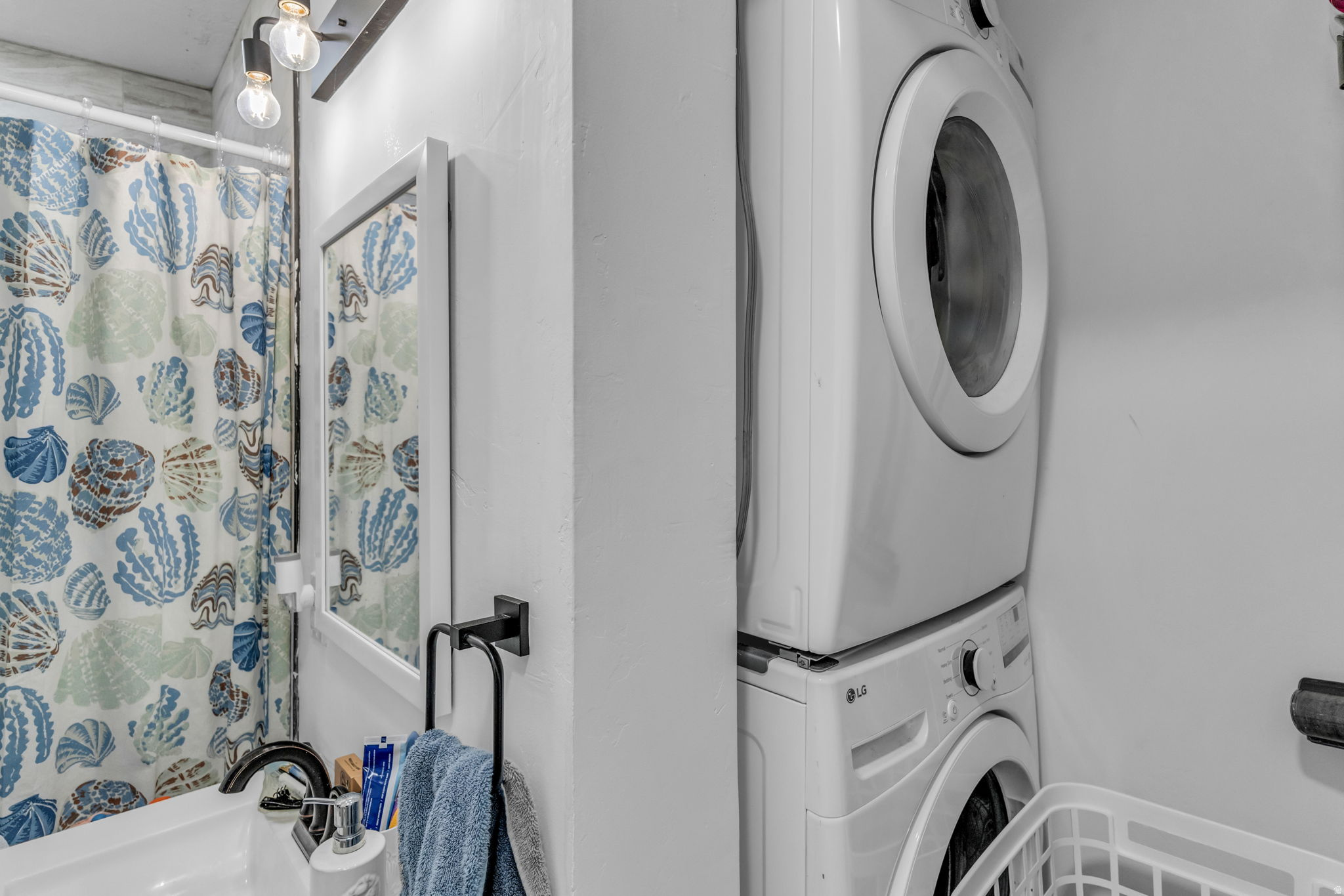 MEADOWBROOK - Residential