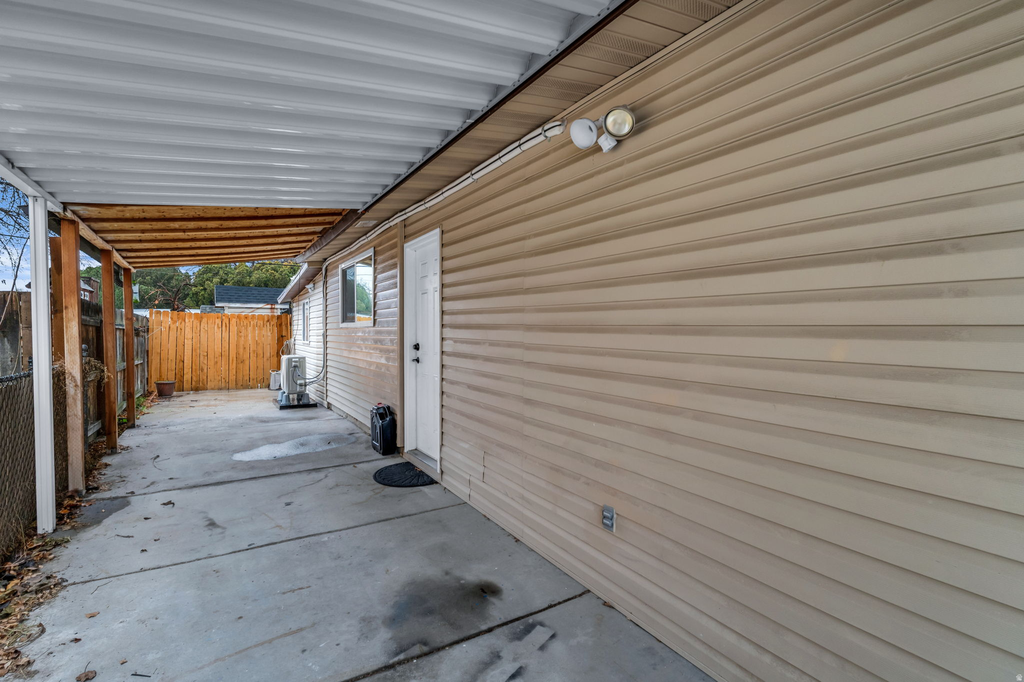 MEADOWBROOK - Residential