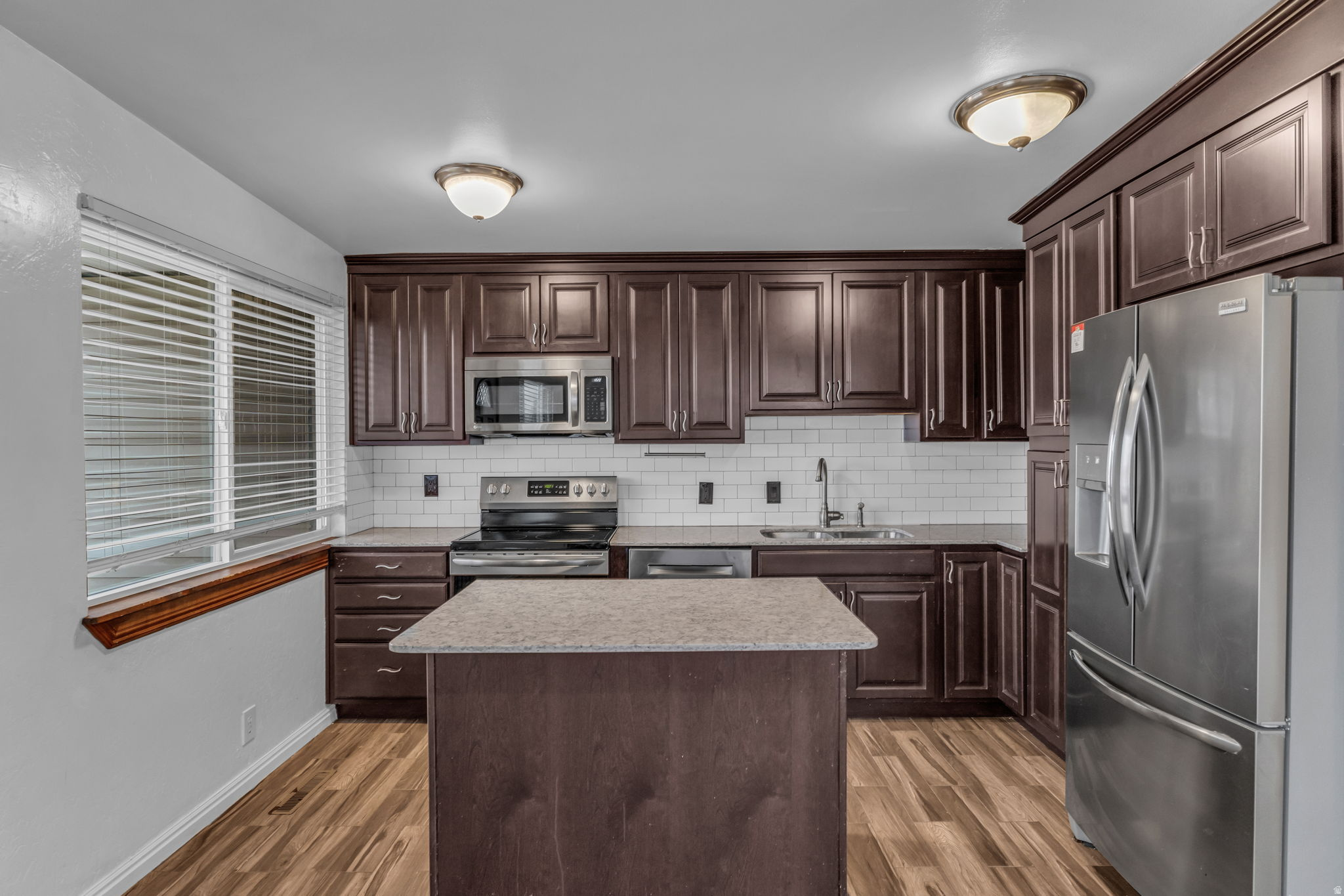 MEADOWBROOK - Residential