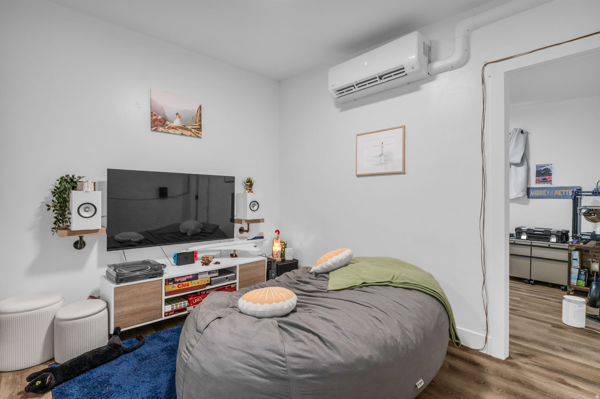 MEADOWBROOK - Residential