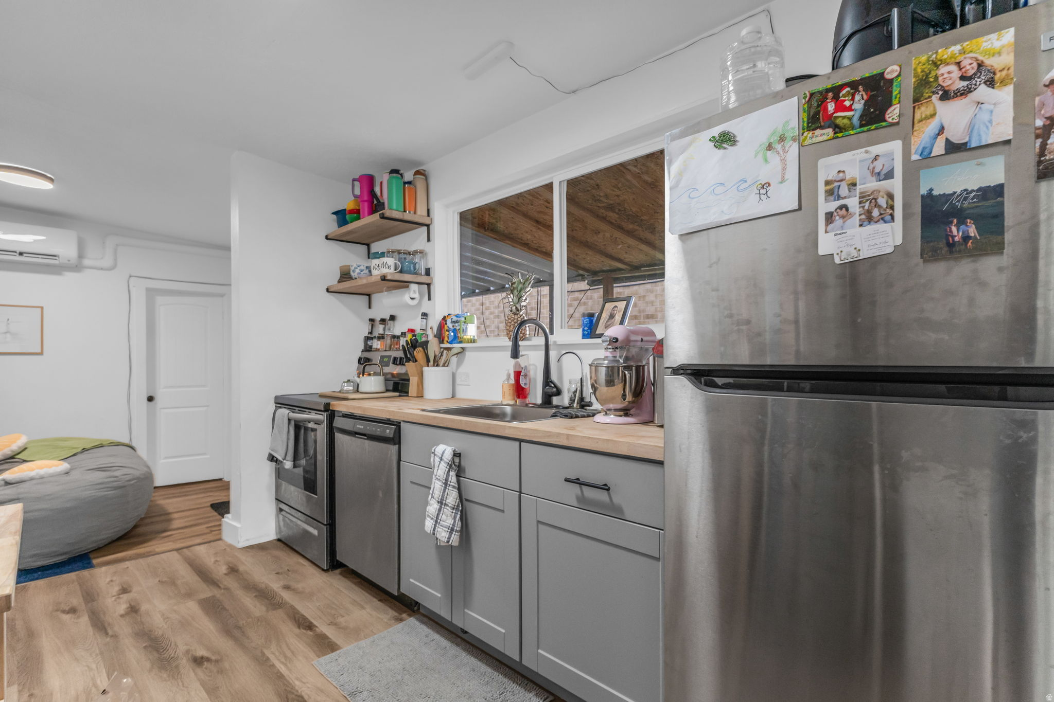 MEADOWBROOK - Residential