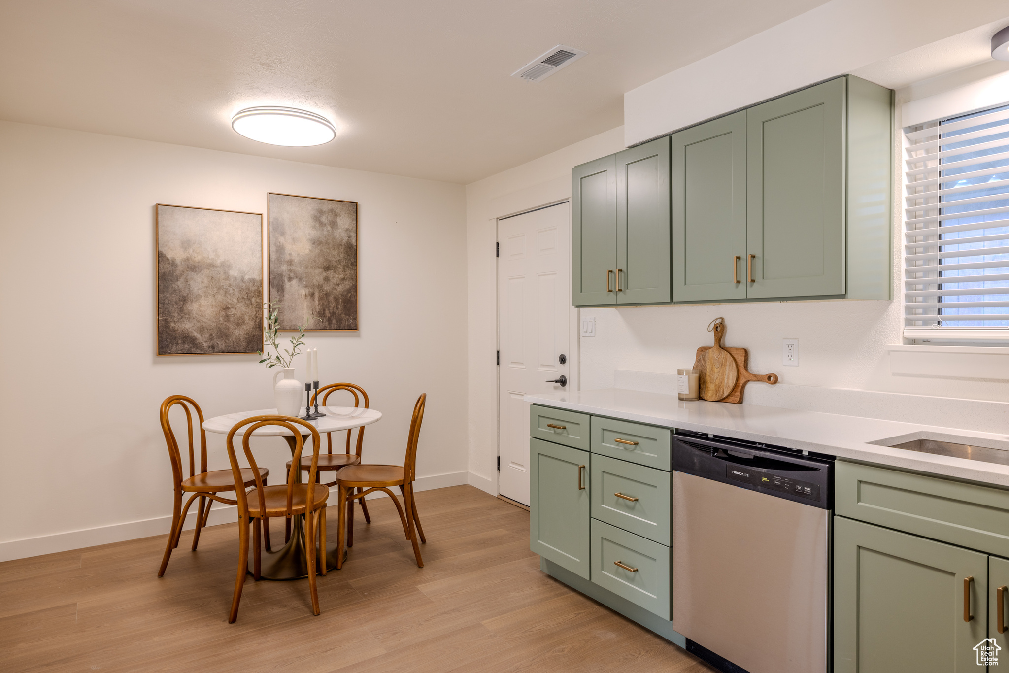 WILLOWTREE - Residential