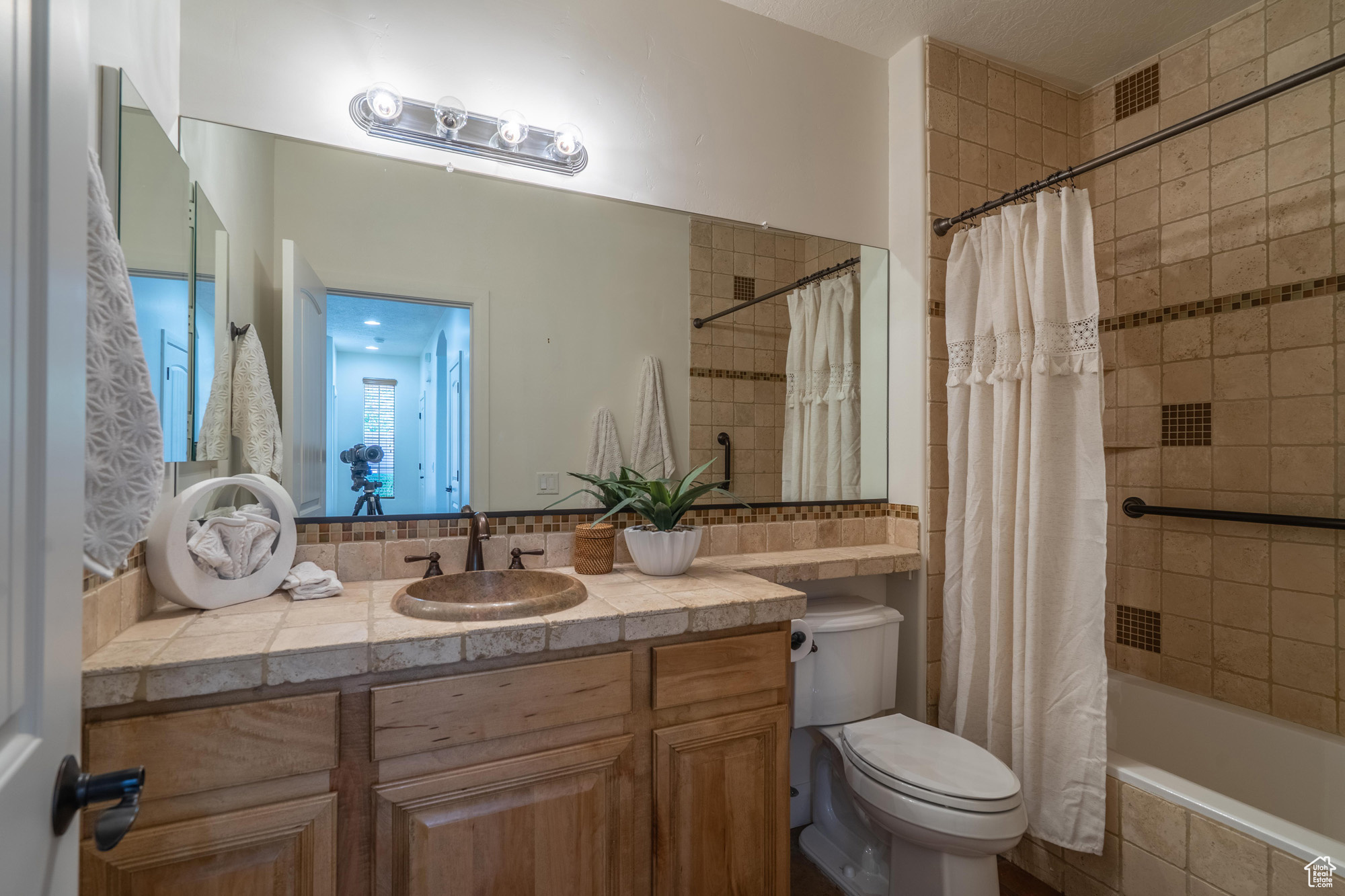 HIGHLAND PARK PH1 SUB AT THE CORAL - Residential